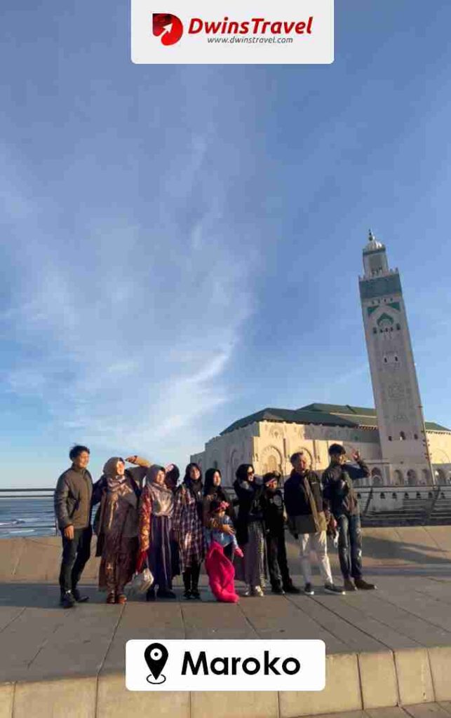 perbedaan umroh backpacker dan umroh reguler