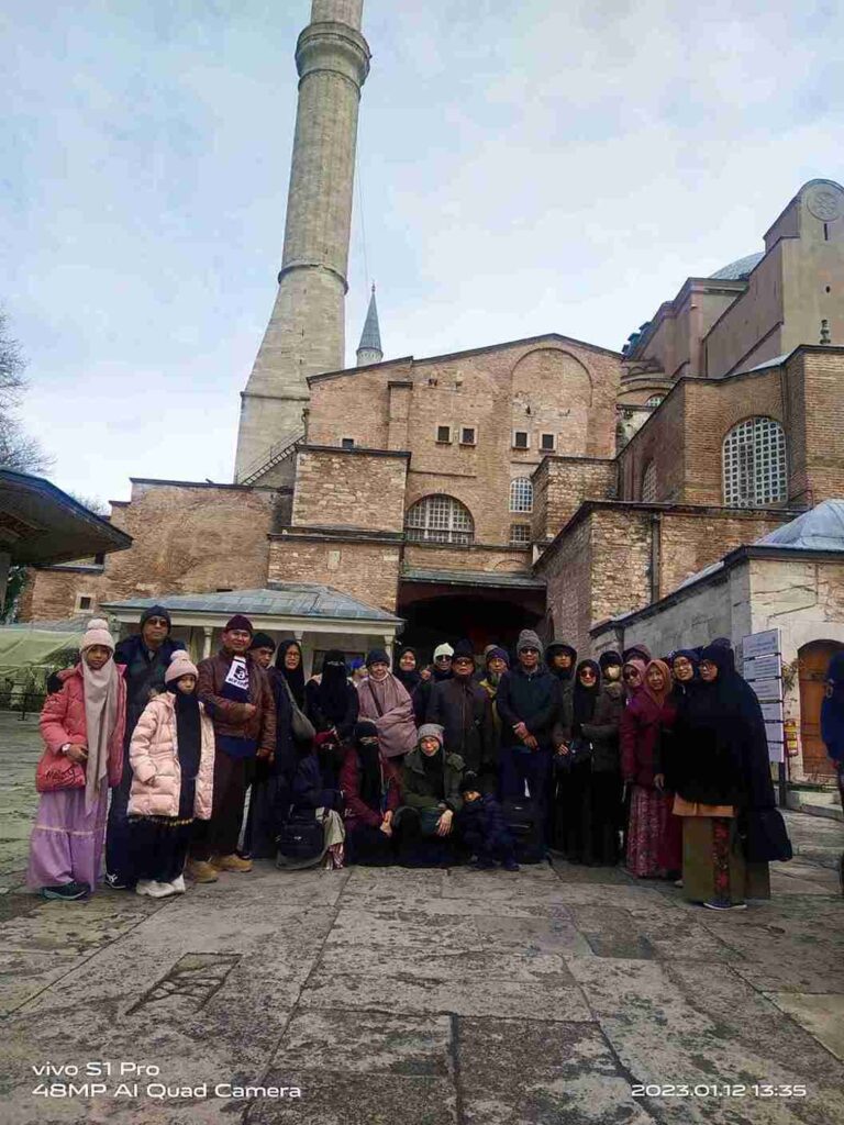 paket umroh plus Turki dari Padang