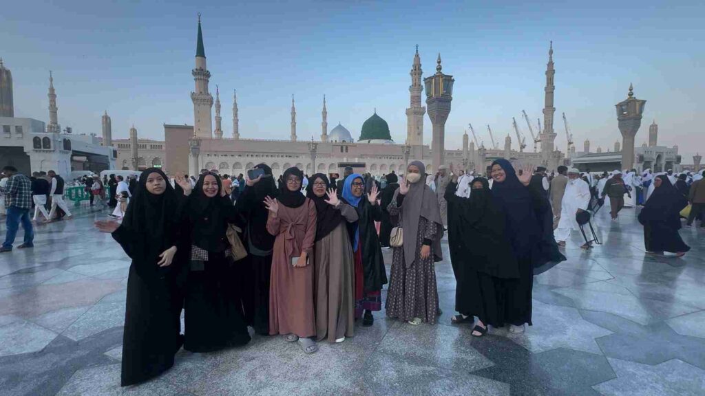 travel umroh Sawah Besar