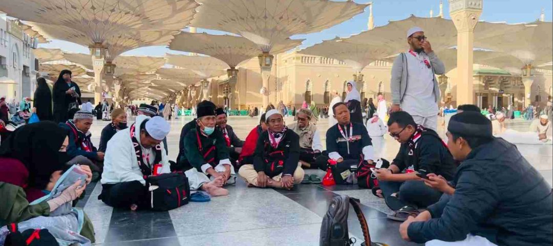 perbedaan haji plus dan reguler